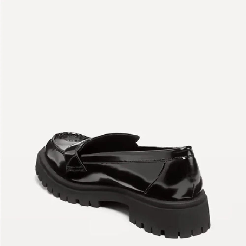 Old Navy sleek black